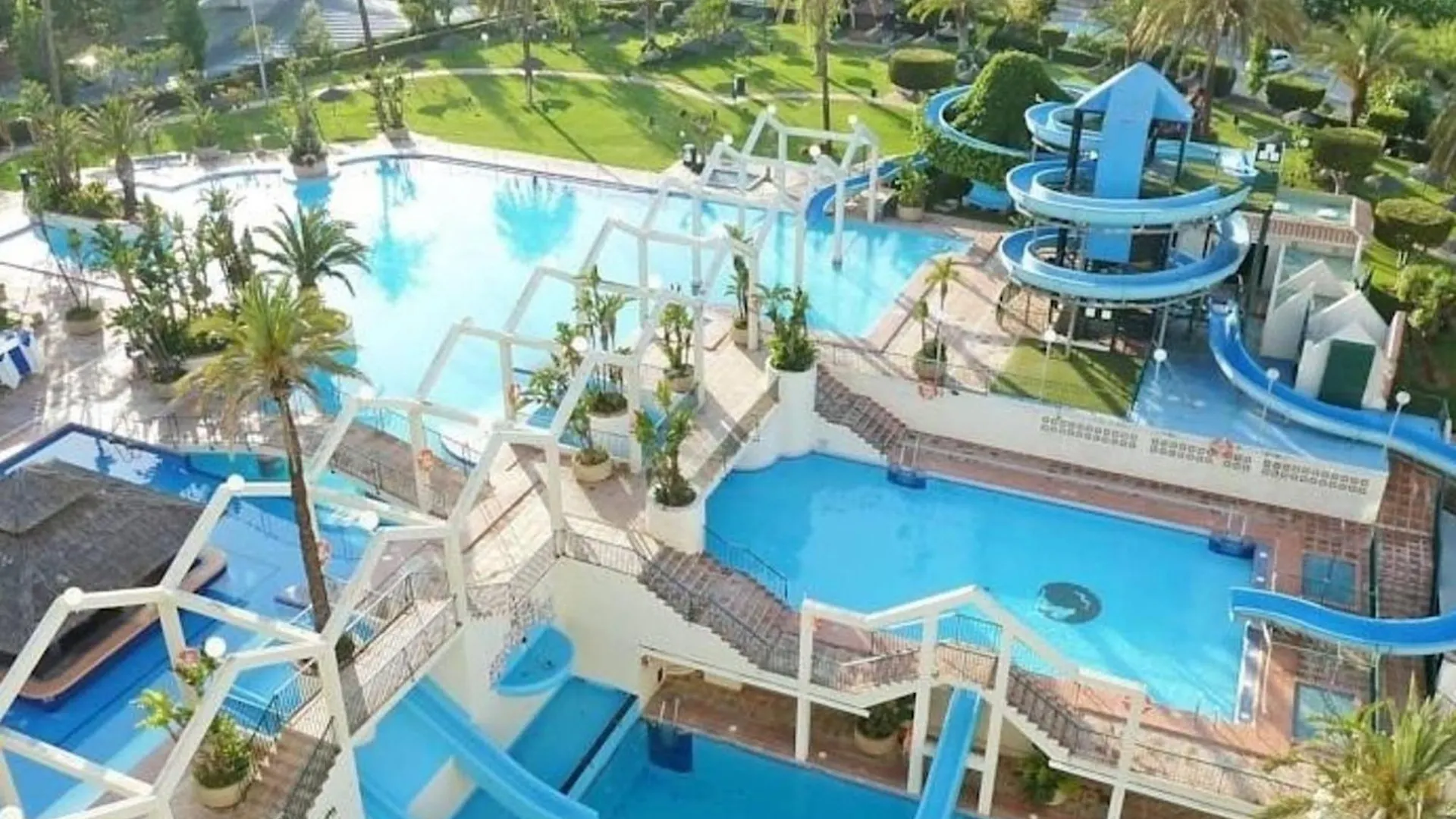 Benalbeach Apartment With Magnificent Sea View 贝纳尔马德纳 0*,  西班牙