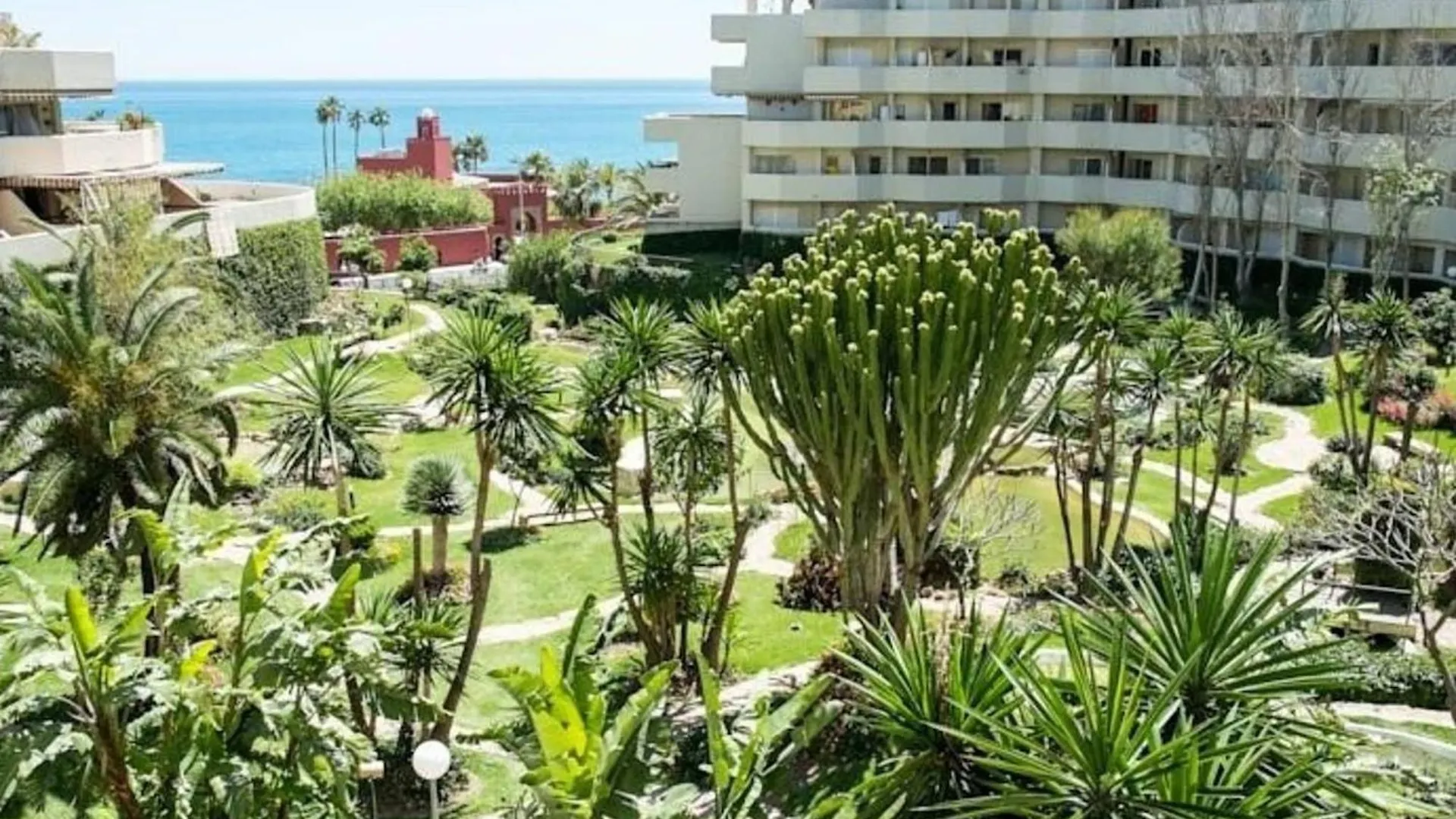 Benalbeach Apartment With Magnificent Sea View 贝纳尔马德纳 0*,  西班牙