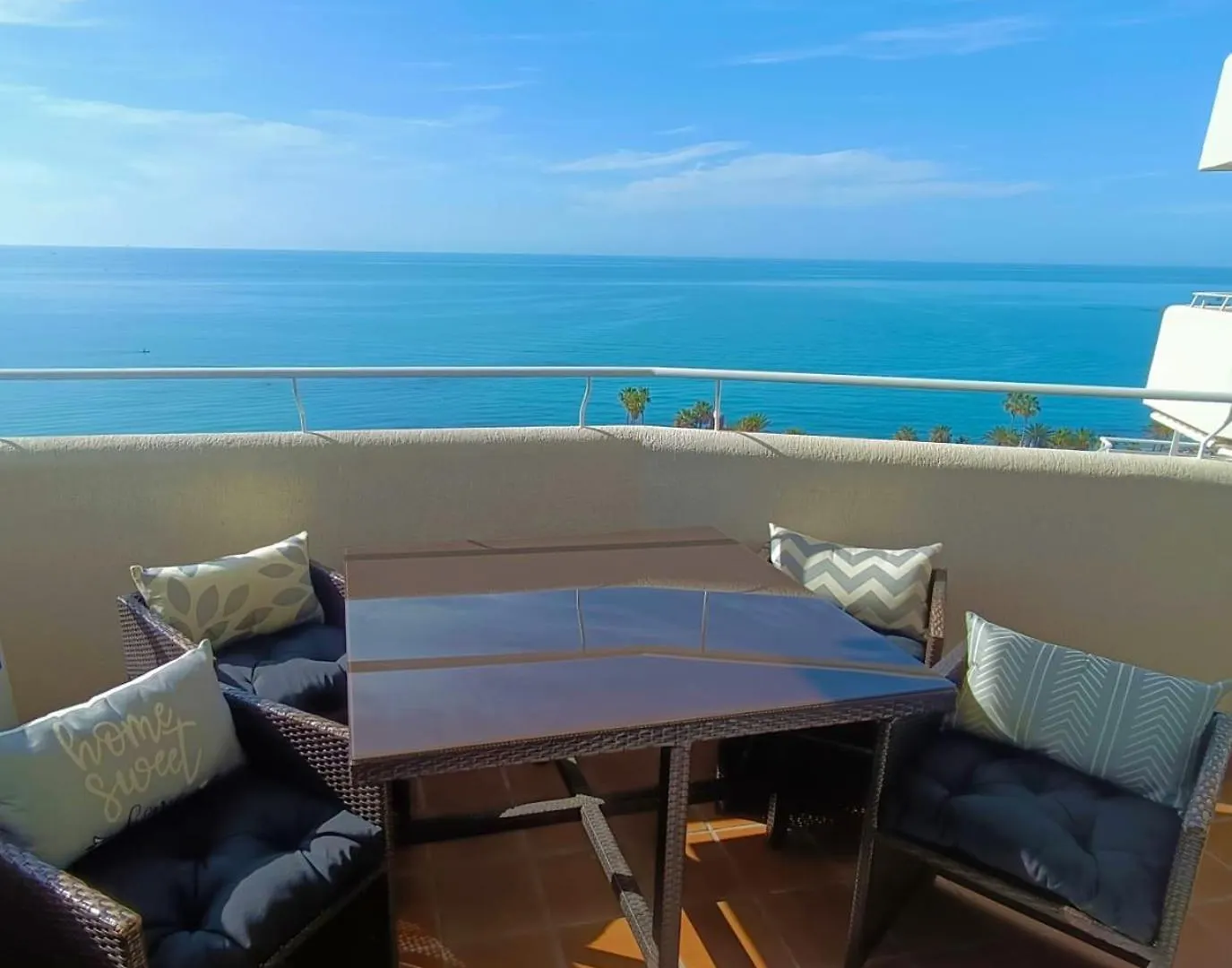 Benalbeach Apartment With Magnificent Sea View Benalmádena